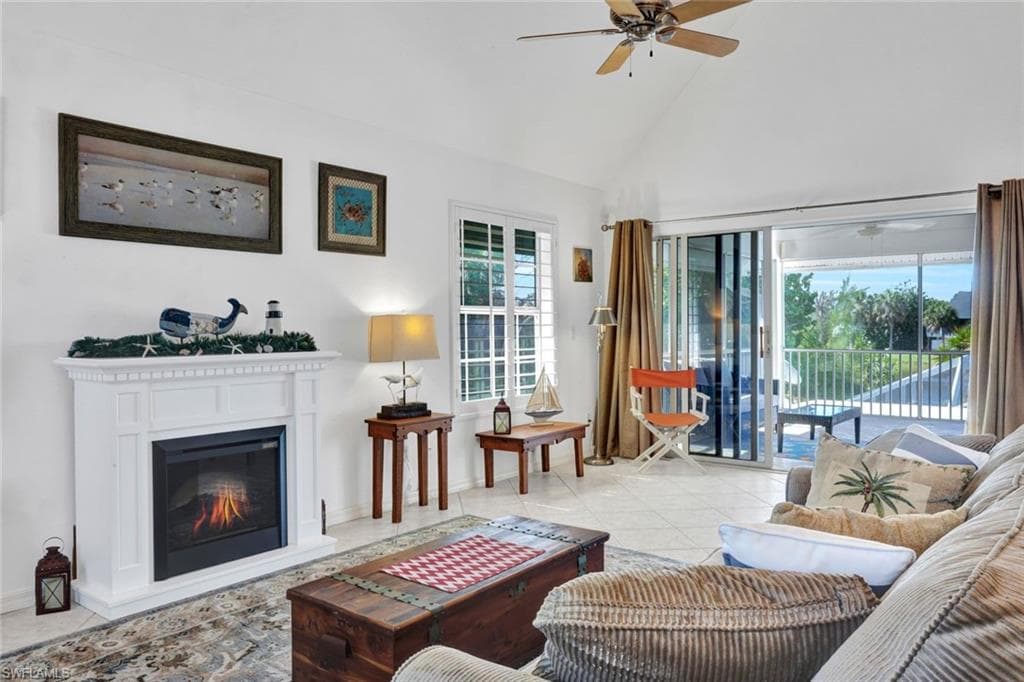 9007 Mockingbird DR-21