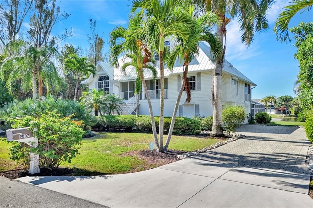 9007 Mockingbird DR-4