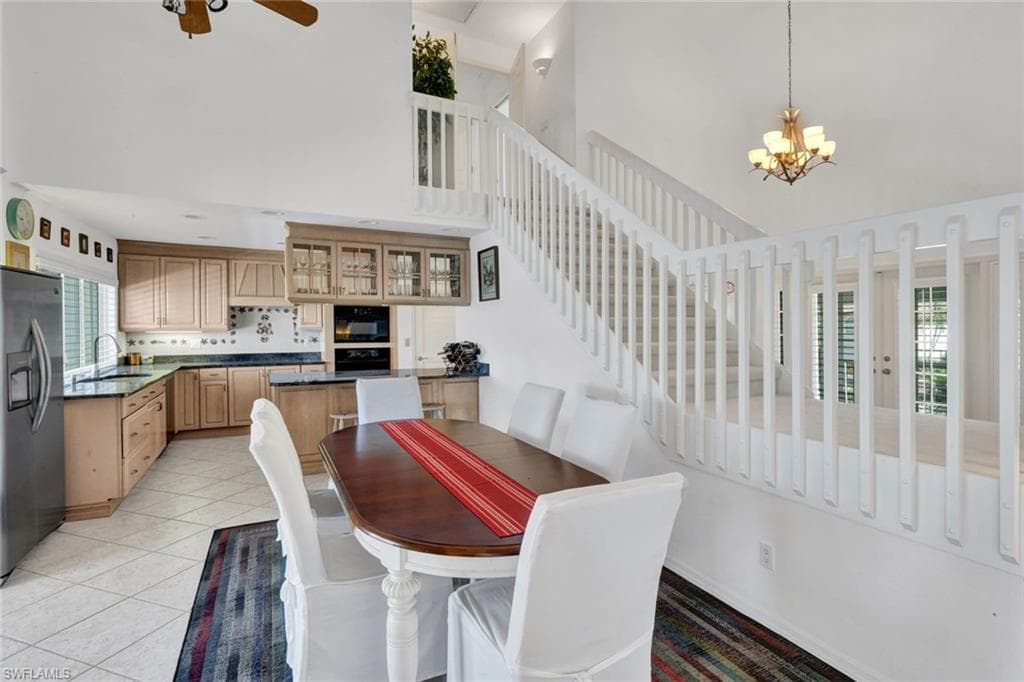 9007 Mockingbird DR-23
