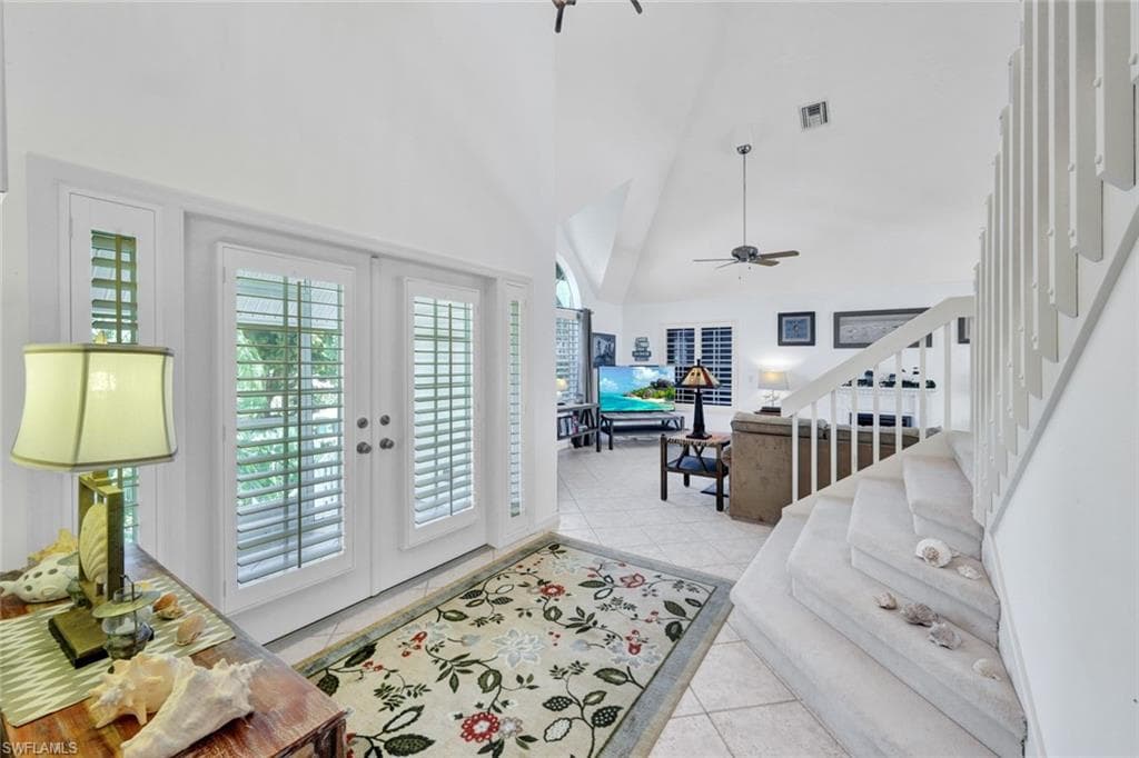 9007 Mockingbird DR-32