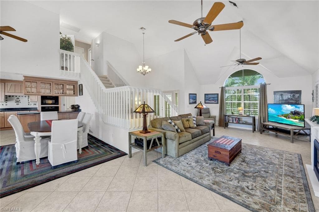 9007 Mockingbird DR-17
