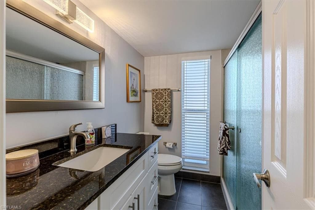 215 Palm DR 215-1-16