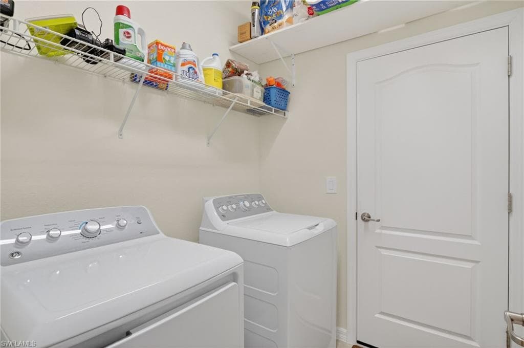 4386 Bluegrass DR-31