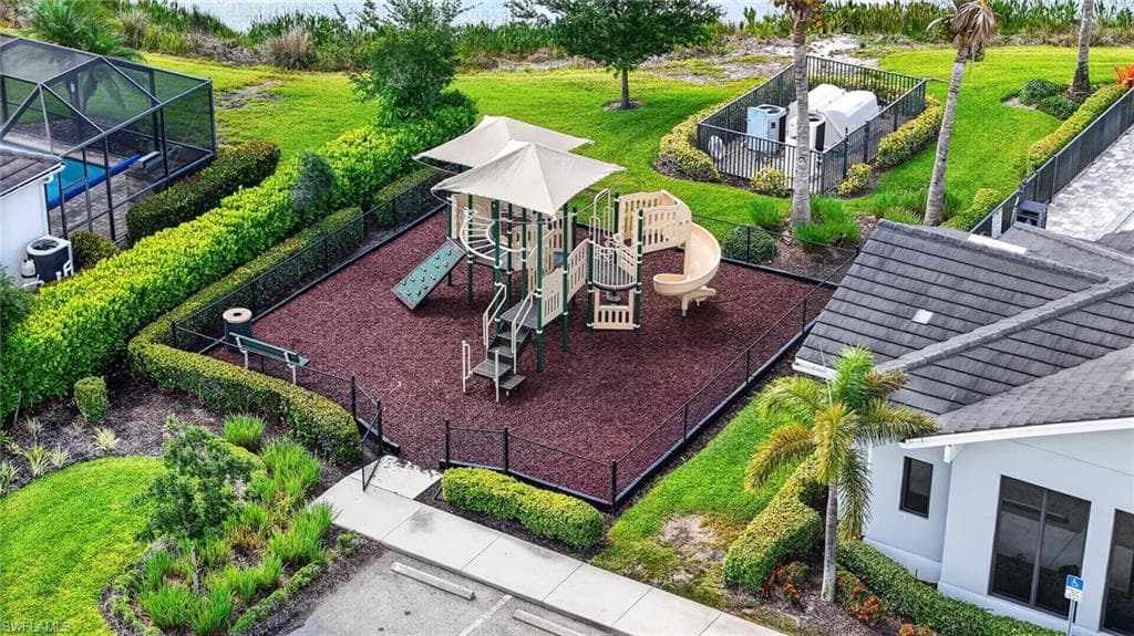 4386 Bluegrass DR-40