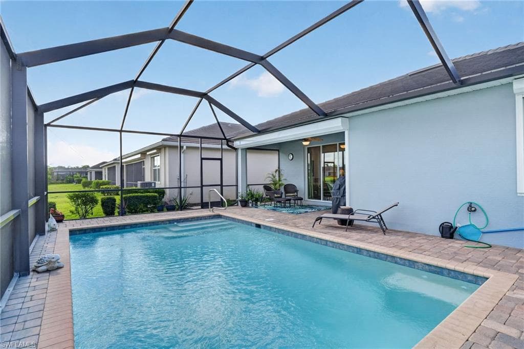 4386 Bluegrass DR-34