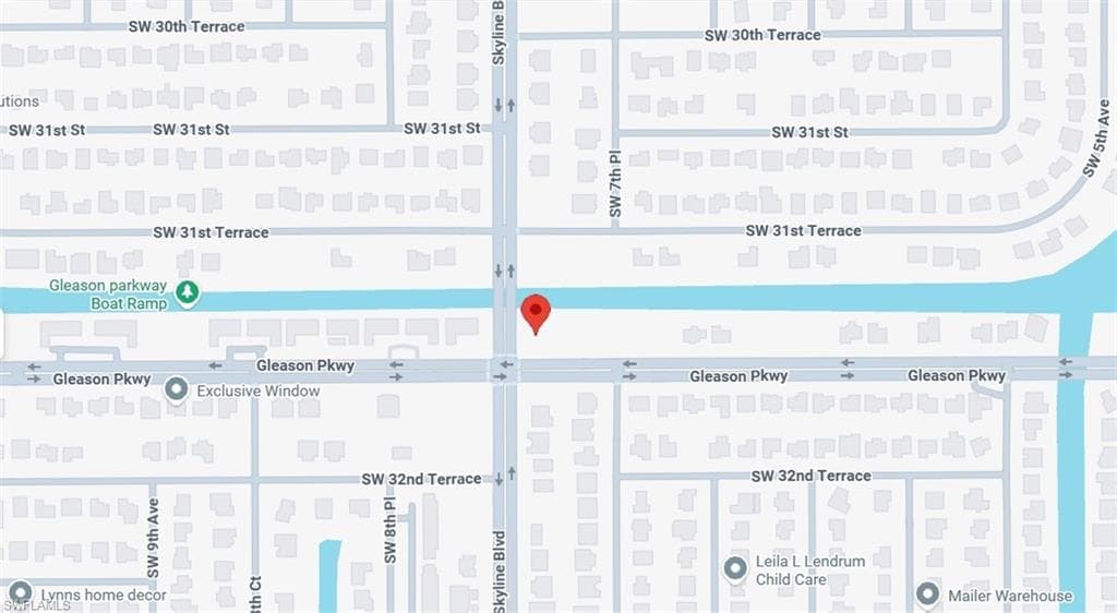 727 Gleason PKWY-1