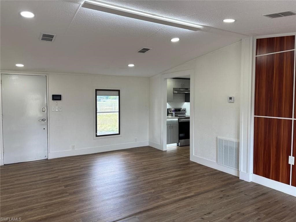 555 Palomino ST-43