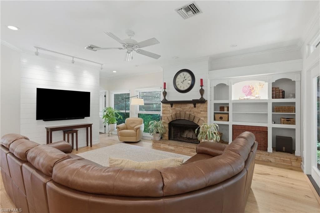 5070 Tamarind Ridge DR-16