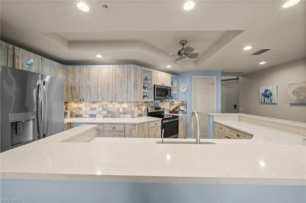 2743 1st ST 1404-9