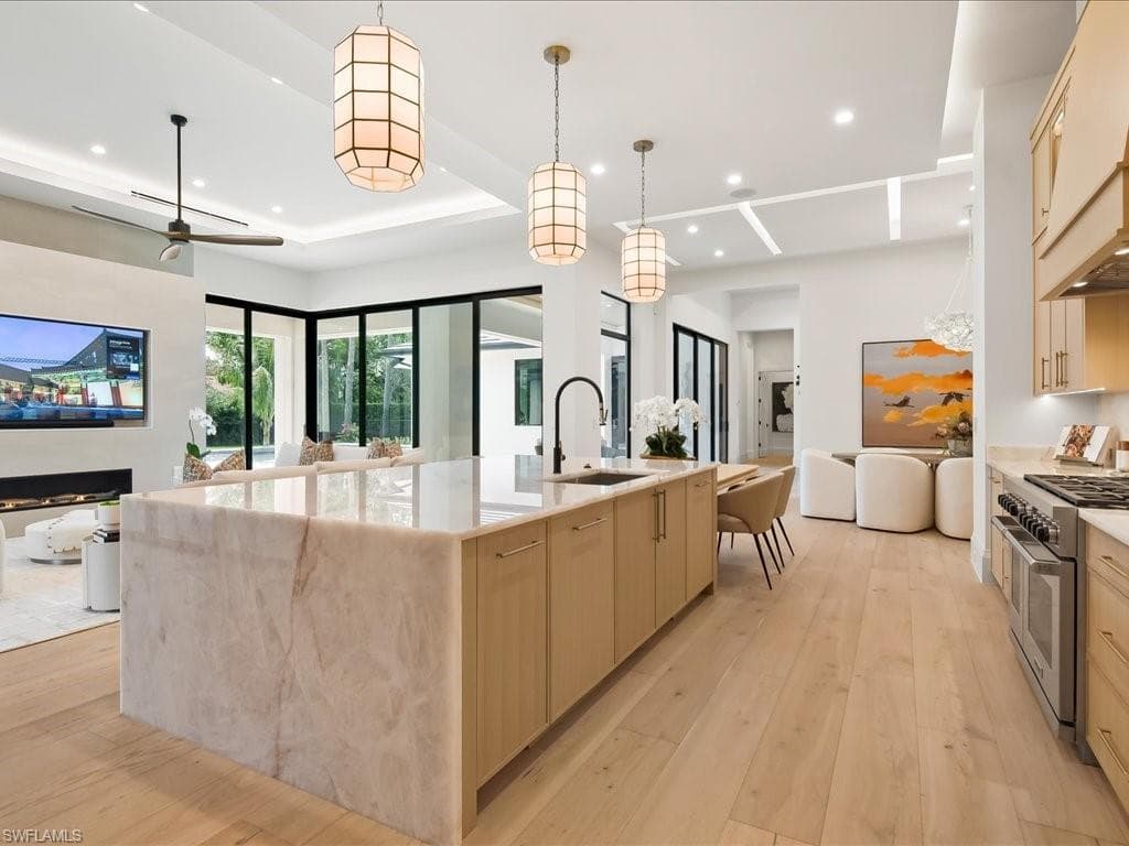 500 Ridge DR-26