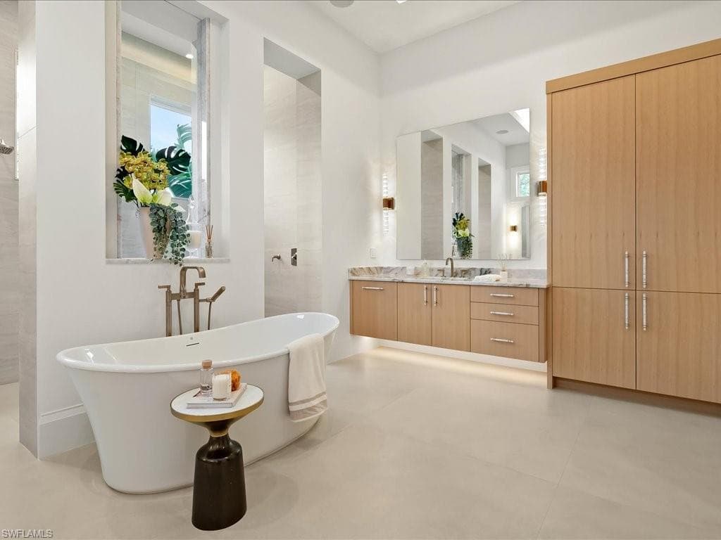 500 Ridge DR-32