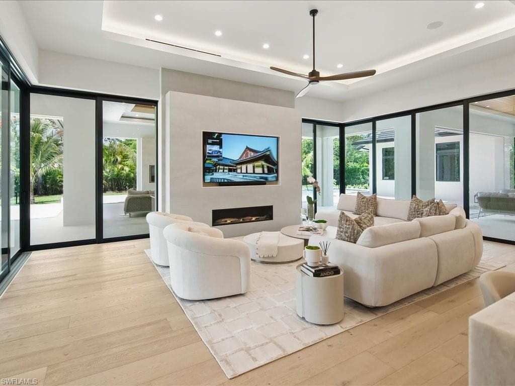 500 Ridge DR-20