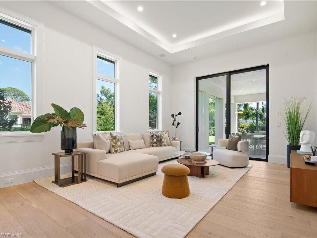 500 Ridge DR-38