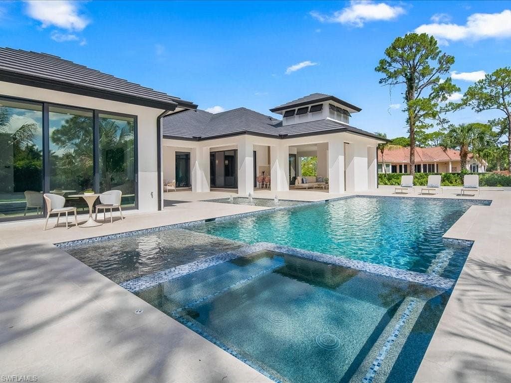 500 Ridge DR-49