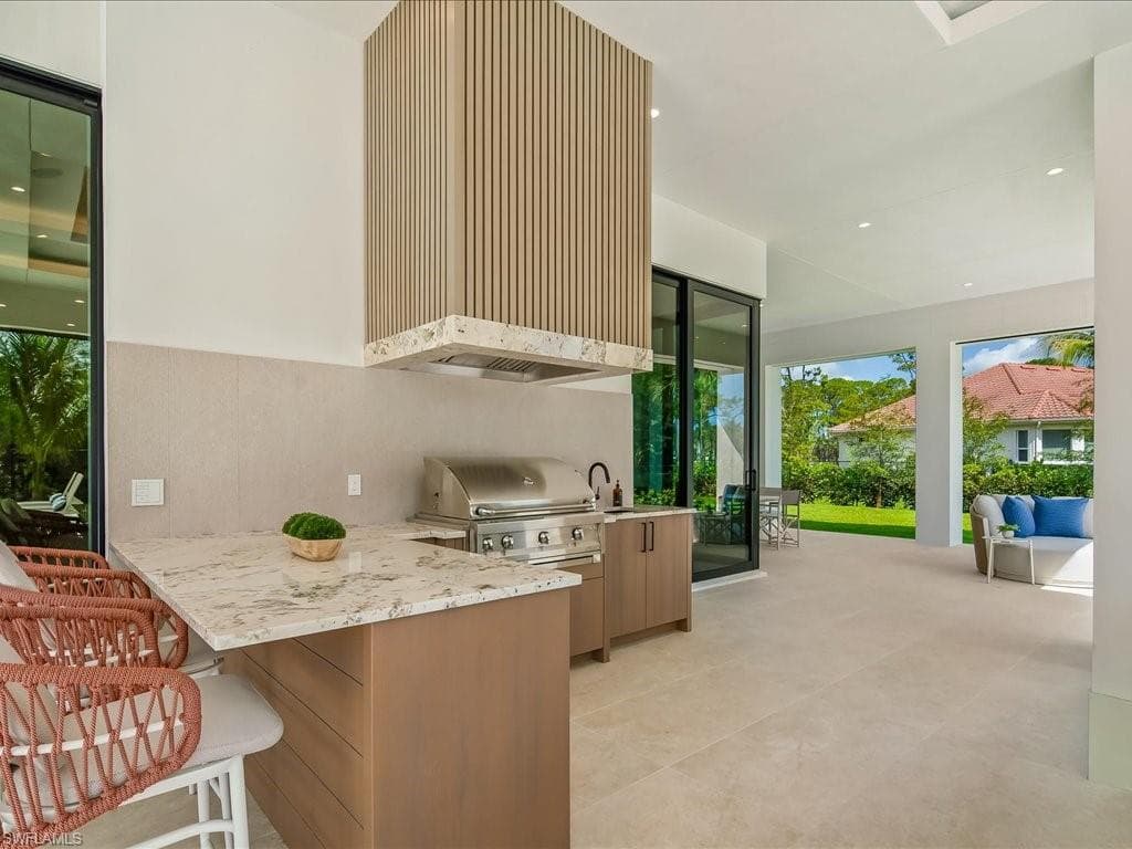 500 Ridge DR-48