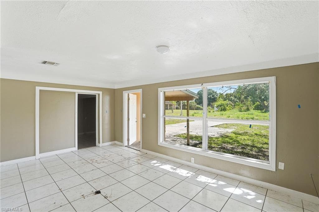 1507 Bert DR-15