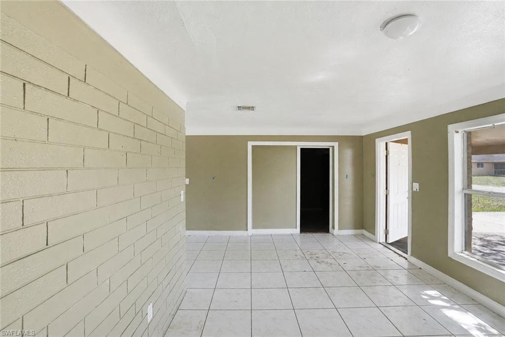 1507 Bert DR-2