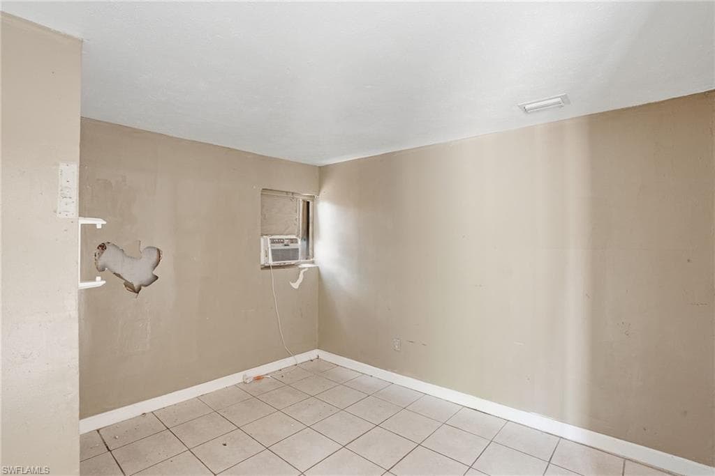 1507 Bert DR-13