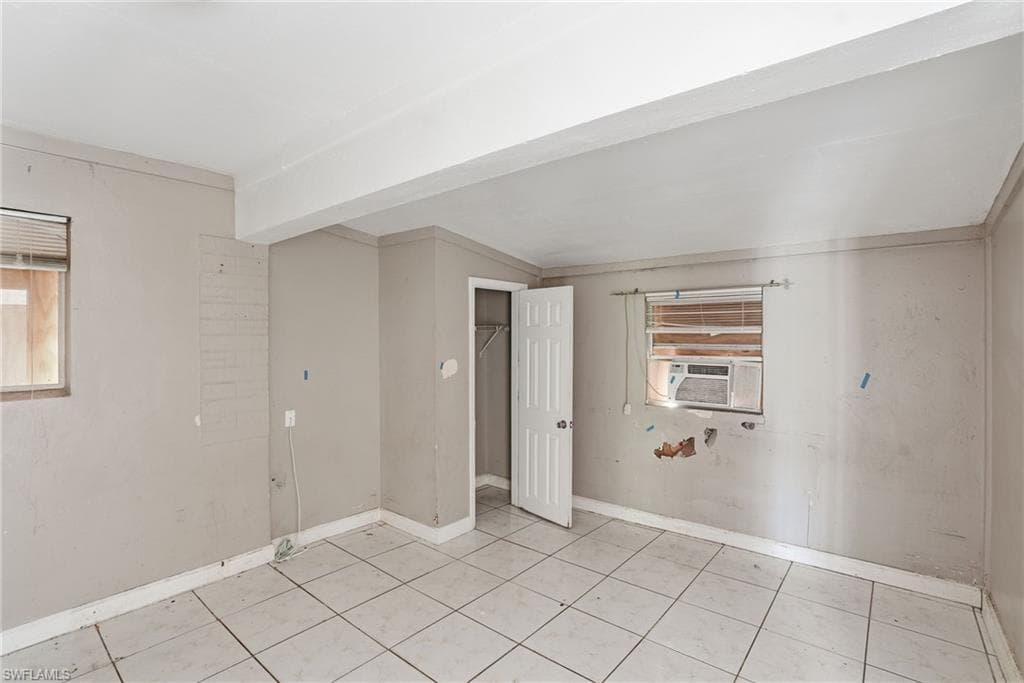 1507 Bert DR-14