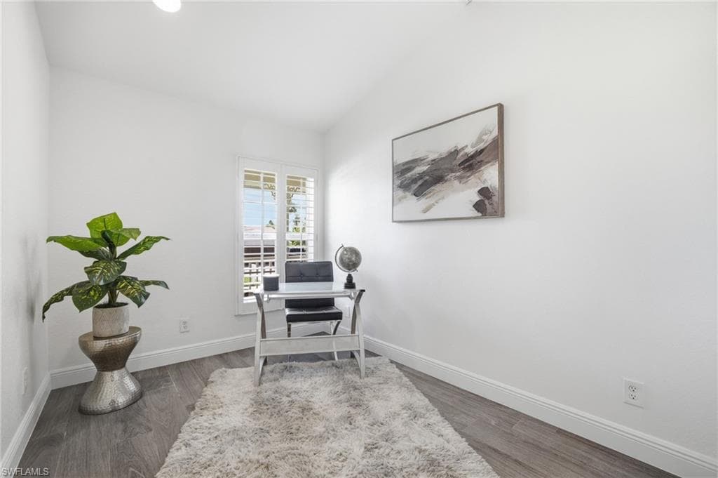 27130 Holly LN-24