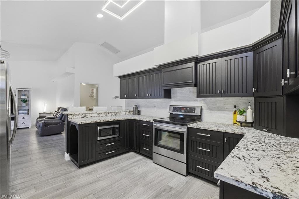 27130 Holly LN-10
