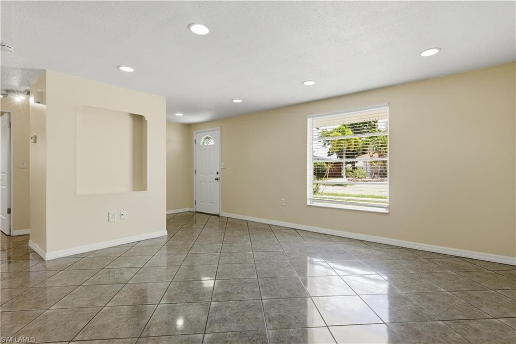 4425 N Canal CIR-2