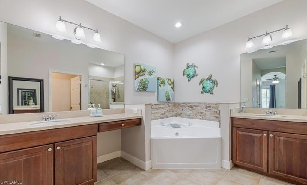 13416 Little Gem CIR-15
