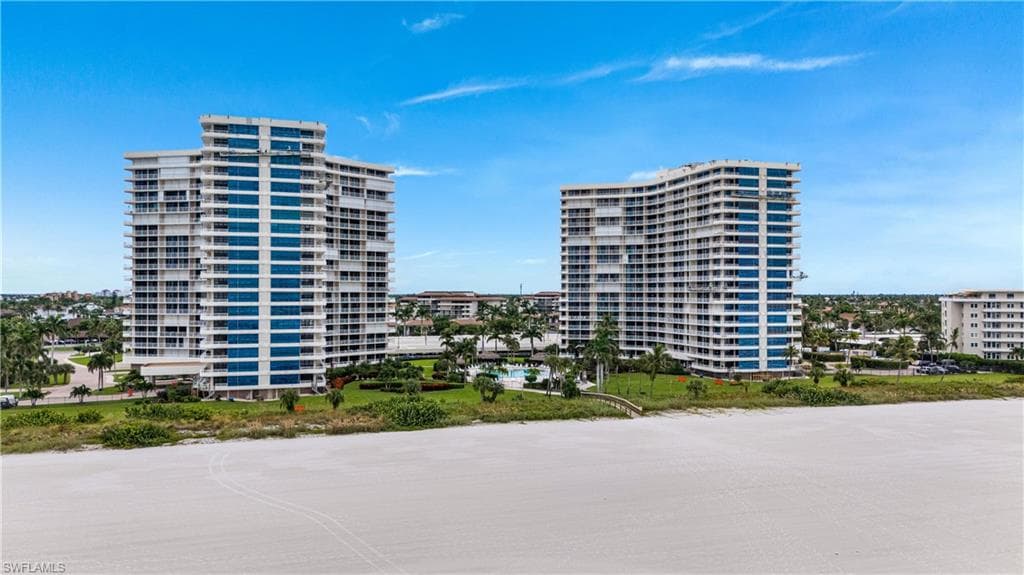 320 Seaview CT 1207-42