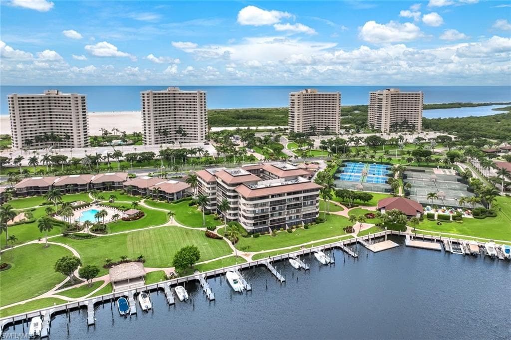 320 Seaview CT 1207-35