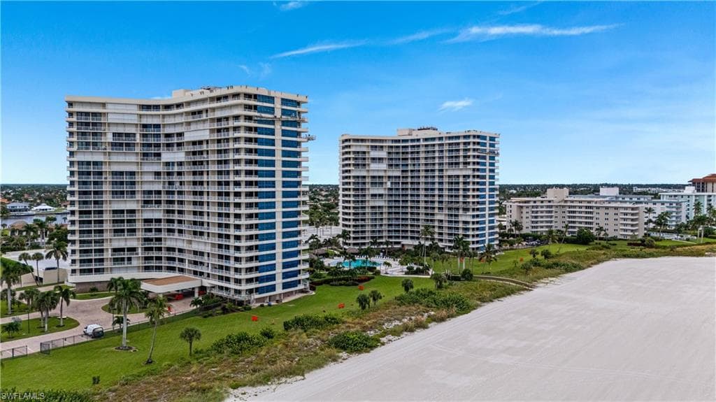 320 Seaview CT 1207-40