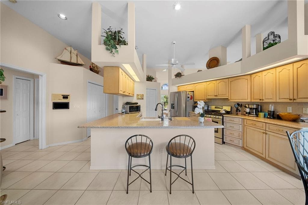 3971 Spring Garden LN-1