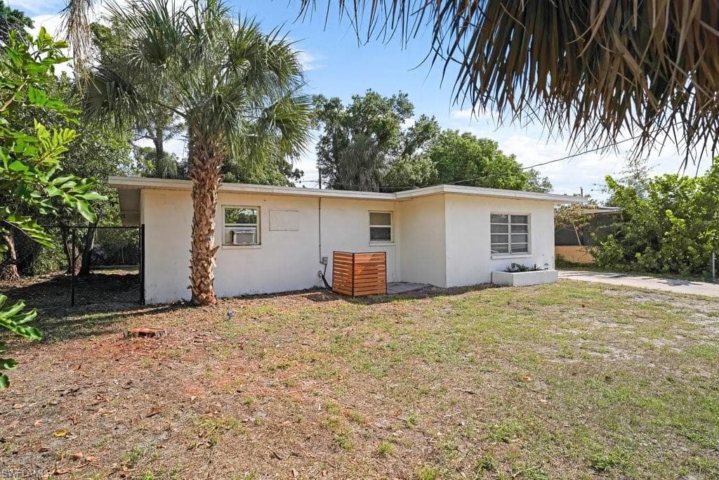 912 Hibiscus LN-27
