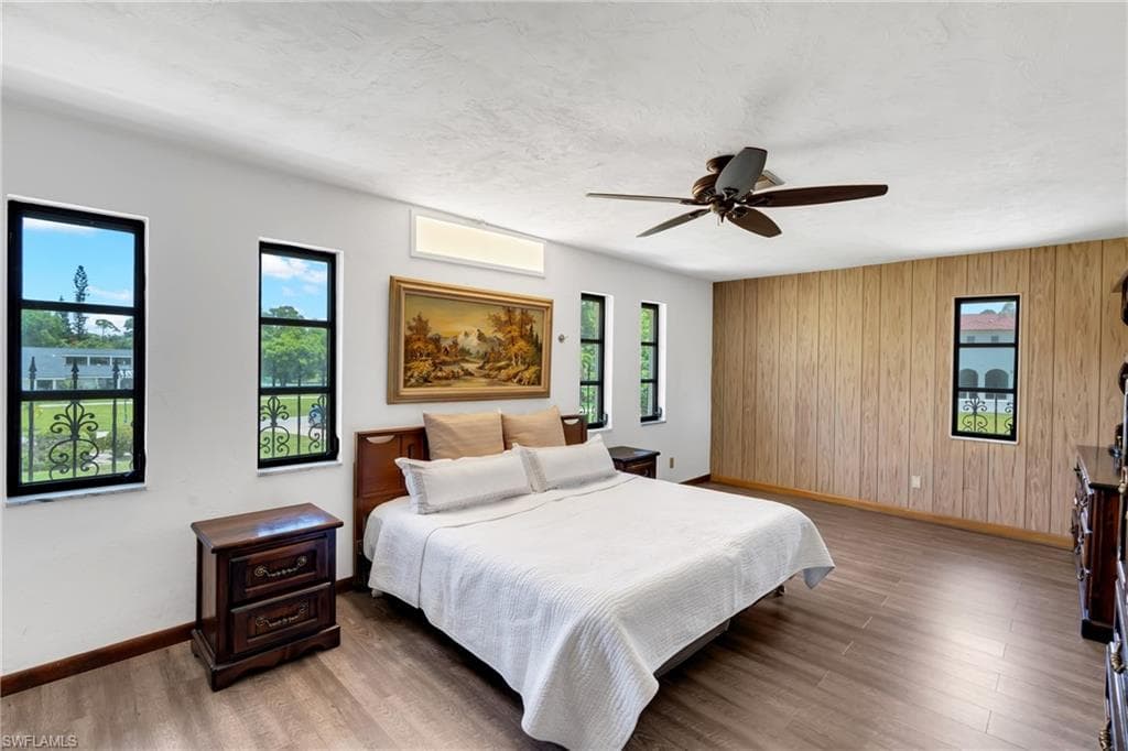 13630 Brynwood LN-28