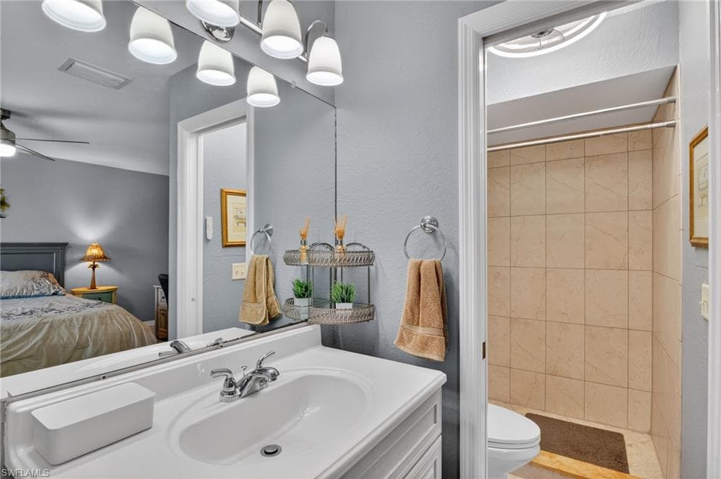 1022 SE 46th ST 2A-26
