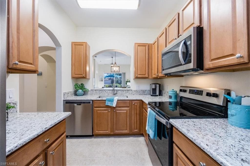 14095 Winchester CT 603-2