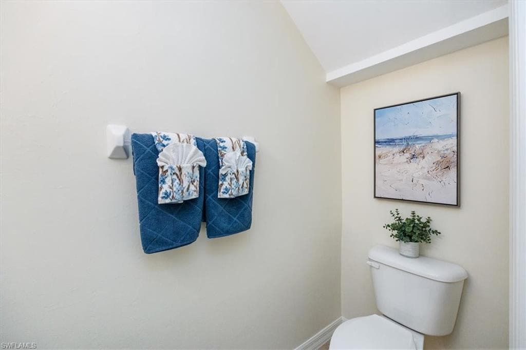 14095 Winchester CT 603-20