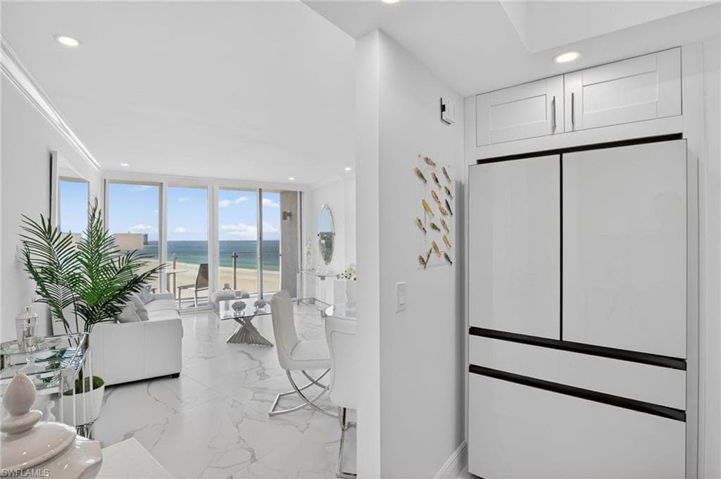 58 Collier BLVD 1607-45