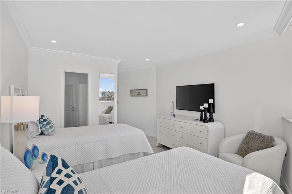 58 Collier BLVD 1607-29