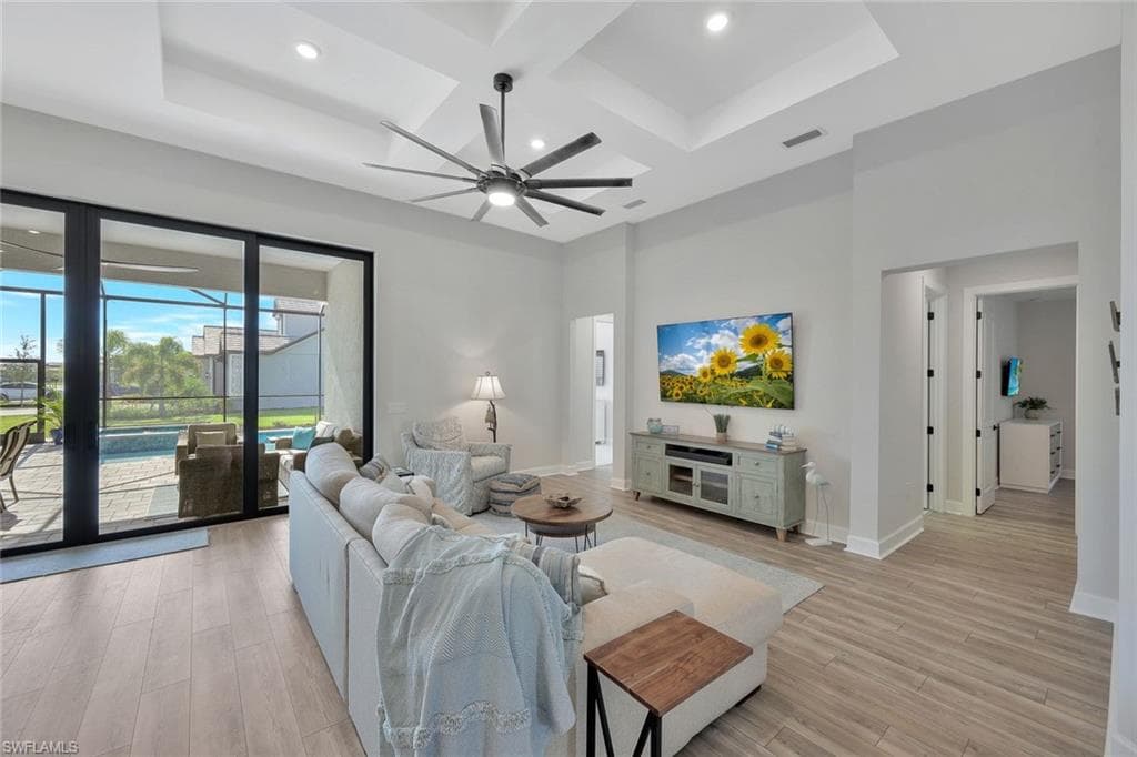 17673 Kinzie LN-12