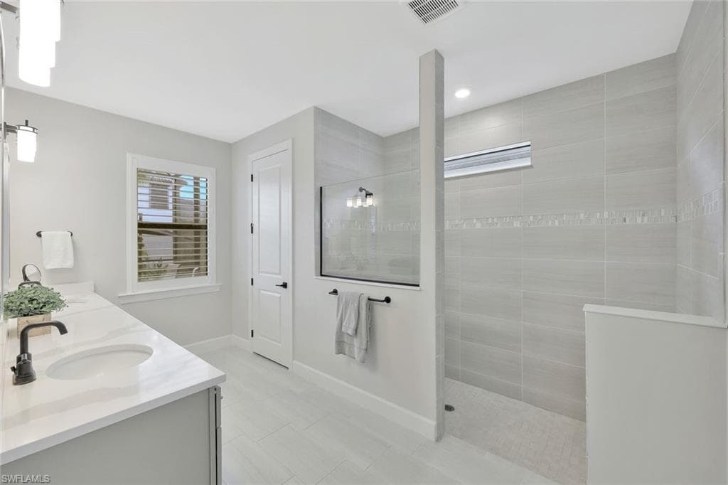 17673 Kinzie LN-15