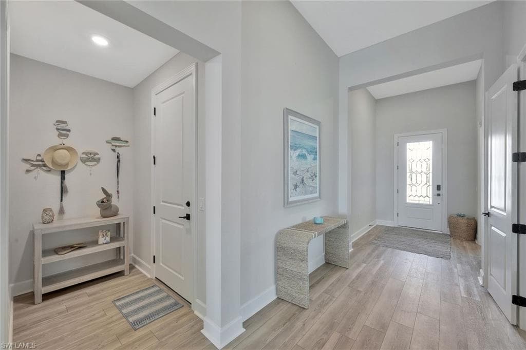 17673 Kinzie LN-4