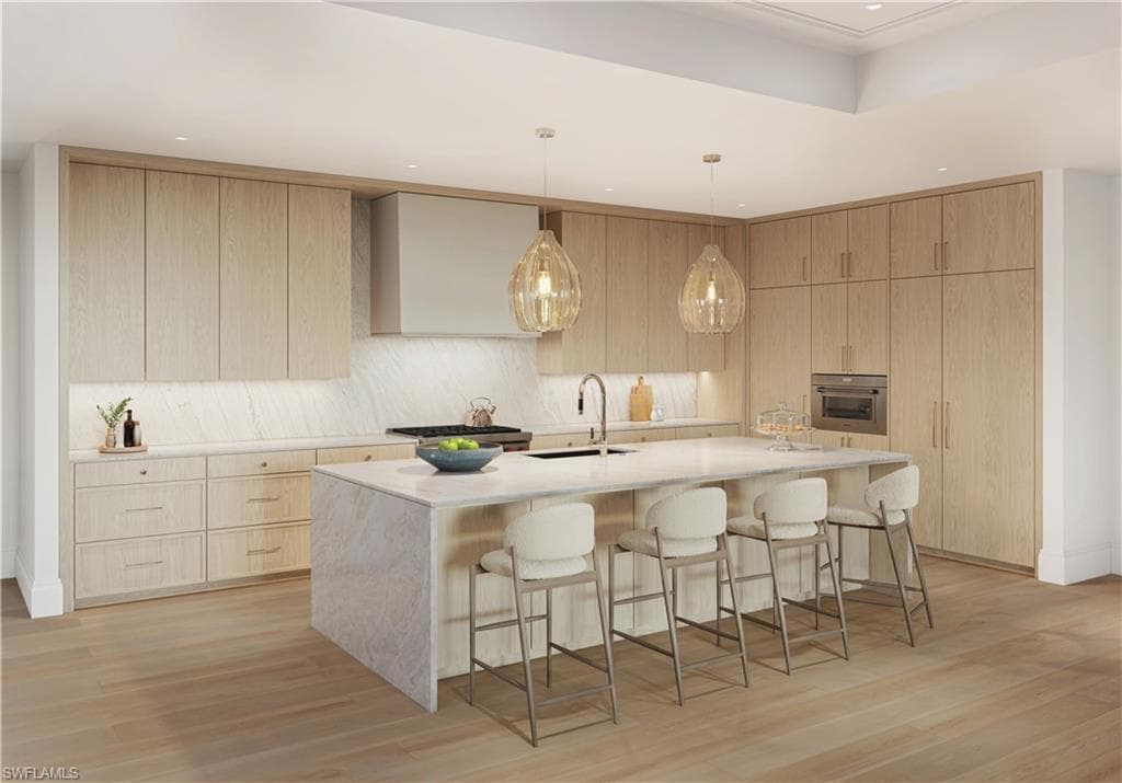 2020 GULF SHORE BLVD N PH-201W-3