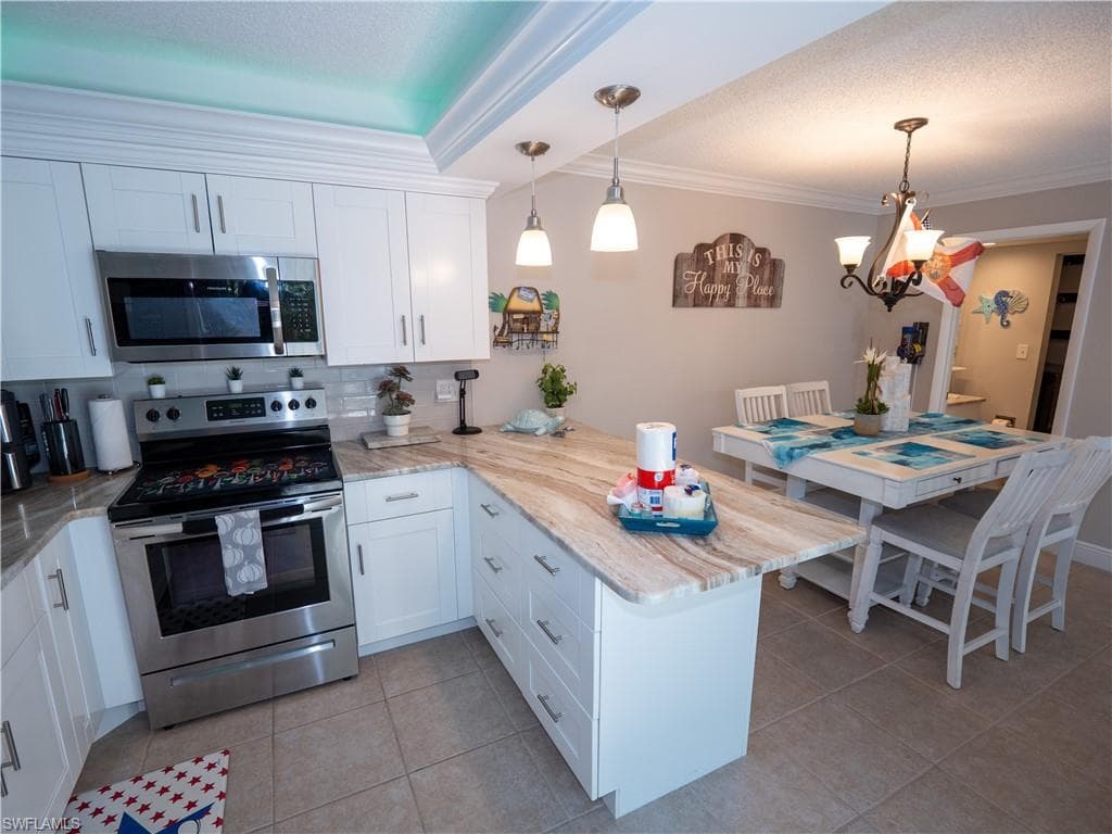 1727 Park Meadows DR 2-23
