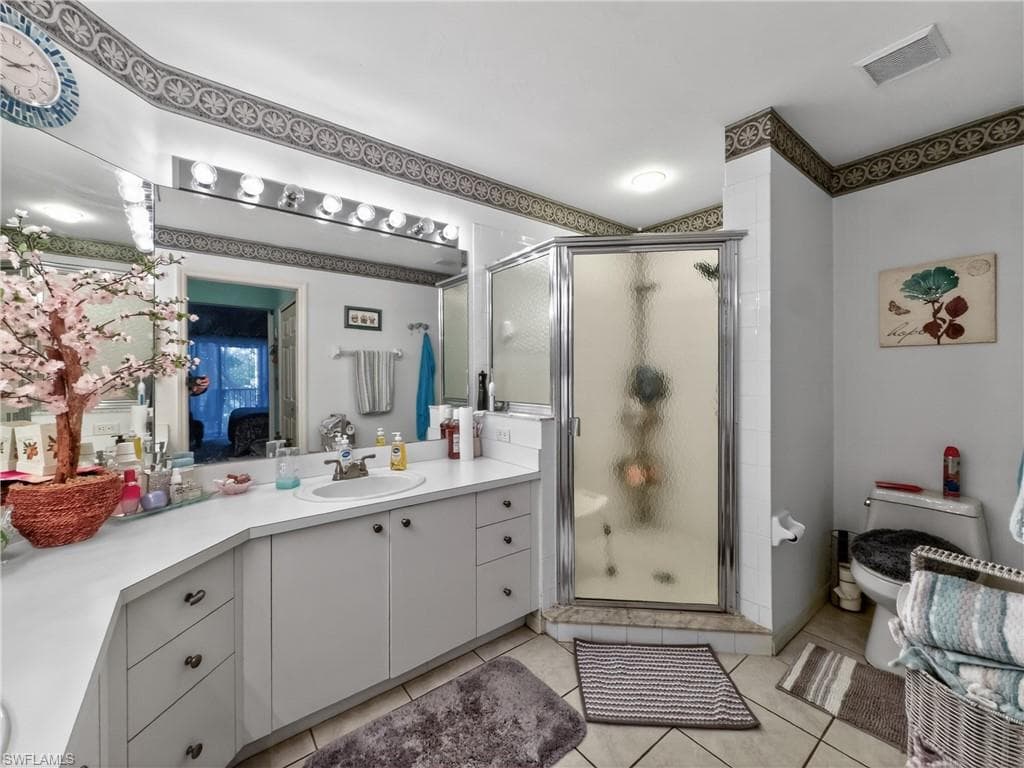 15091 Lakeside View DR 1604-25