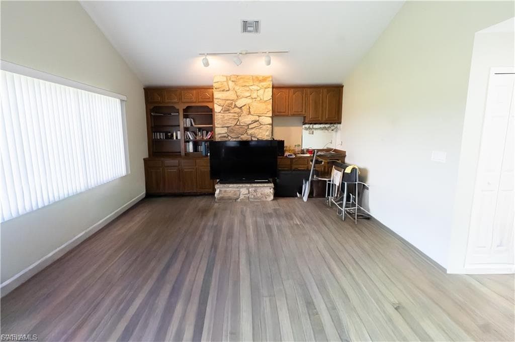 14557 Eagle Ridge DR-16