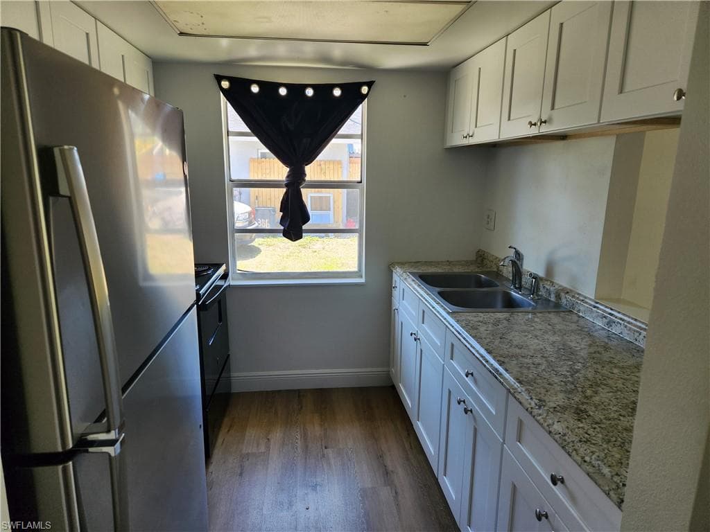 11370 & 11368 Summerwinds CT 70-33