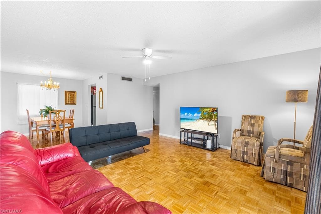 2366 E Mall DR 516-8
