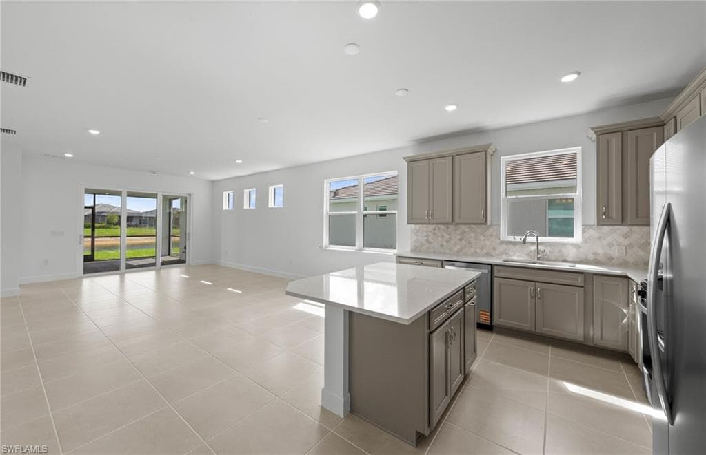 12445 Dolomite WAY-8