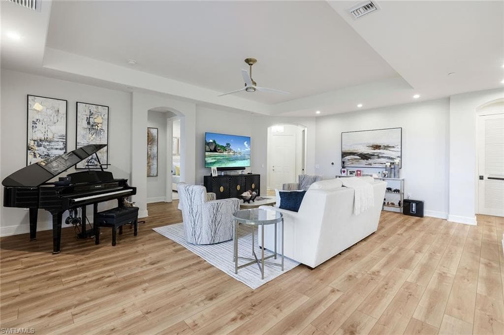 588 Avellino Isles CIR 20101-5