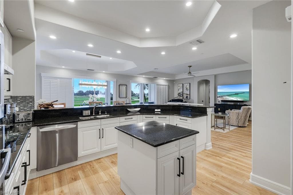 588 Avellino Isles CIR 20101-9